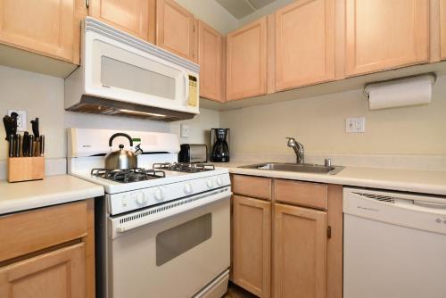 Apartamento Kihei Akahi C-616 Condo