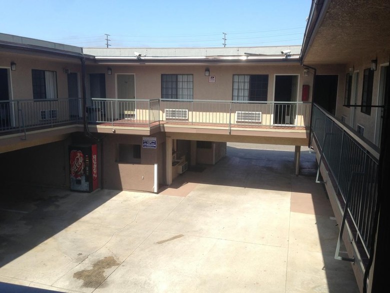 Motel Regal Inn