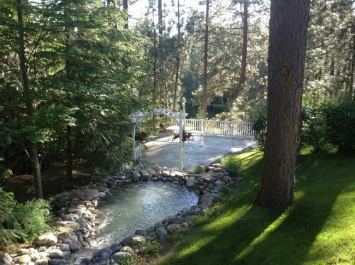 River Cove Elegant Waterfront Bed & Breakfast