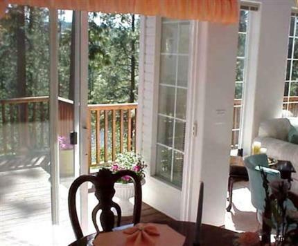 River Cove Elegant Waterfront Bed & Breakfast