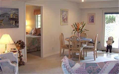 River Cove Elegant Waterfront Bed & Breakfast