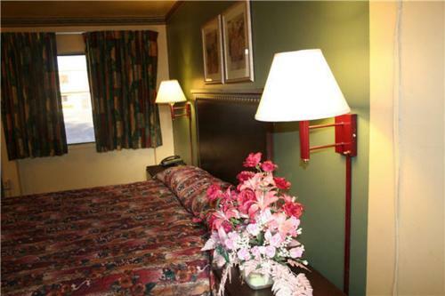 Motel Plaza Travel Inn