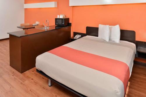 Motel 6 Richburg