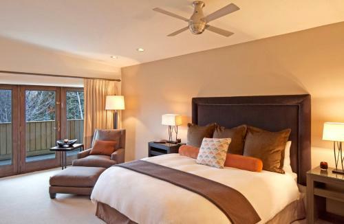 Hotel Knob Hill Inn