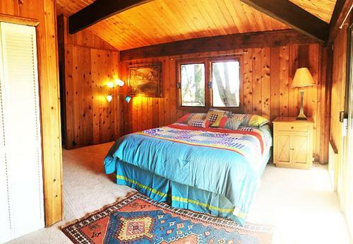 Hostal The Aeolian Residence