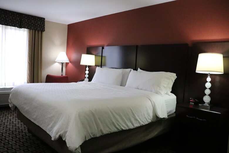 Holiday Inn Express Hotel & Suites Crawfordsville