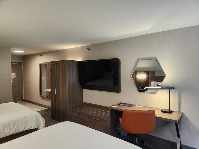 Holiday Inn Express Hotel & Suites Crawfordsville