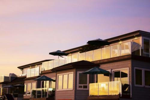 Cayucos Pier View Suites Hotel