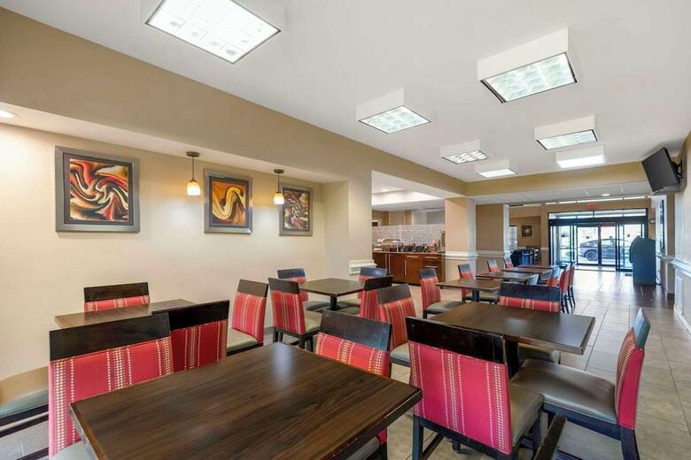 Hotel Comfort Suites Port Allen