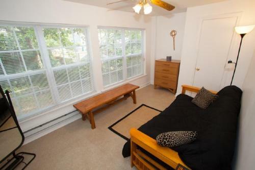 Tully's Lookout Cottage