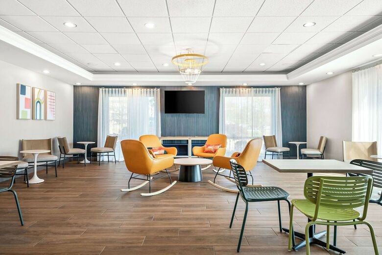 Hotel Comfort Suites Exton