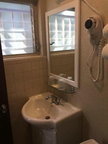 Campbell Motel