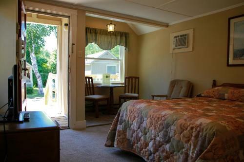 Kennebunk Gallery Motel And Cottages