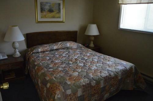Kennebunk Gallery Motel And Cottages