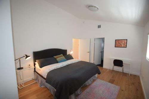 Abbot Kinney Villa