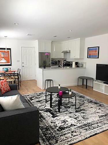 Abbot Kinney Villa