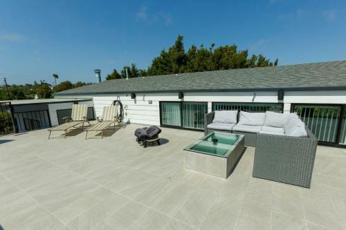 Beautiful Home Near The Beach