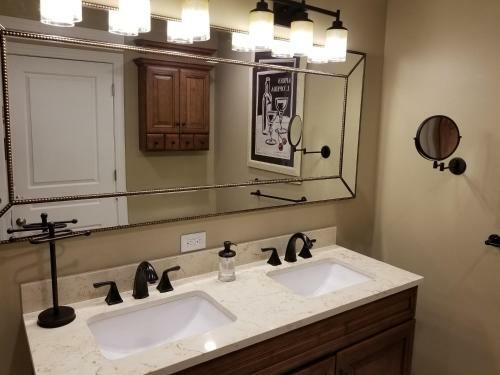 Elegant 2 King Bedrooms Apartment - 2 Night Minimum