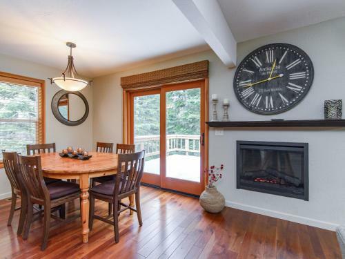 10991 Zermatt Dr Home
