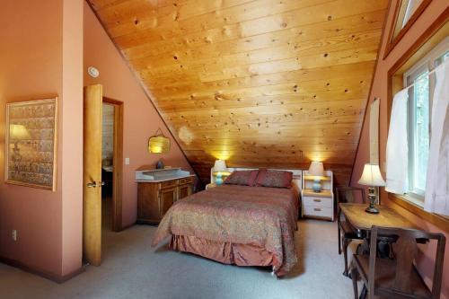 Rustic Lausanne
