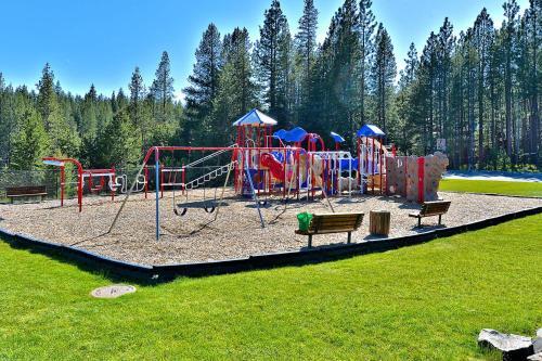 Family Mountain Chalet - 2br/2ba
