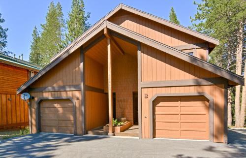11443 Northwoods Blvd House Unit B