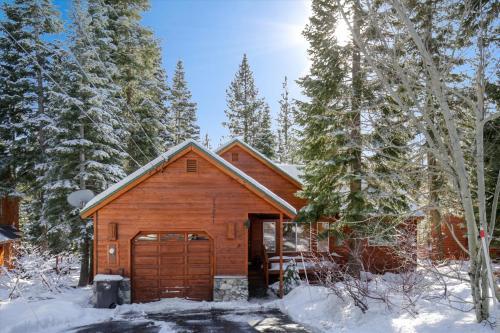 Tahoe Donner Vacation Home - Davos Home