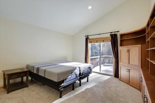 Tahoe Donner Vacation Home - Davos Home