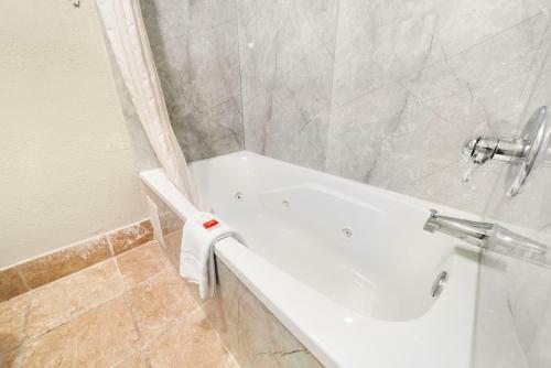 Hotel Baymont Inn & Suites Muncie