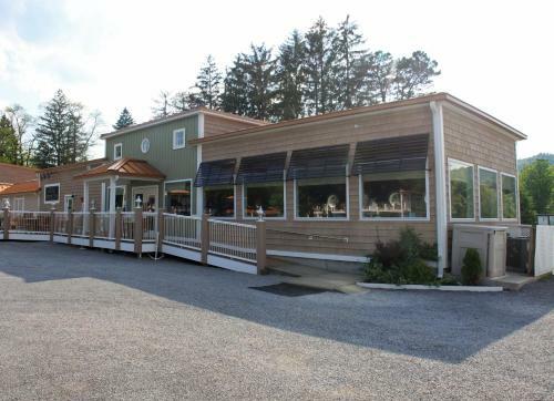 Motel Lake Front Hotel