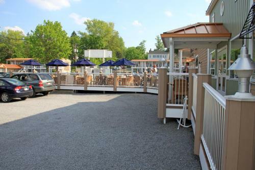 Motel Lake Front Hotel