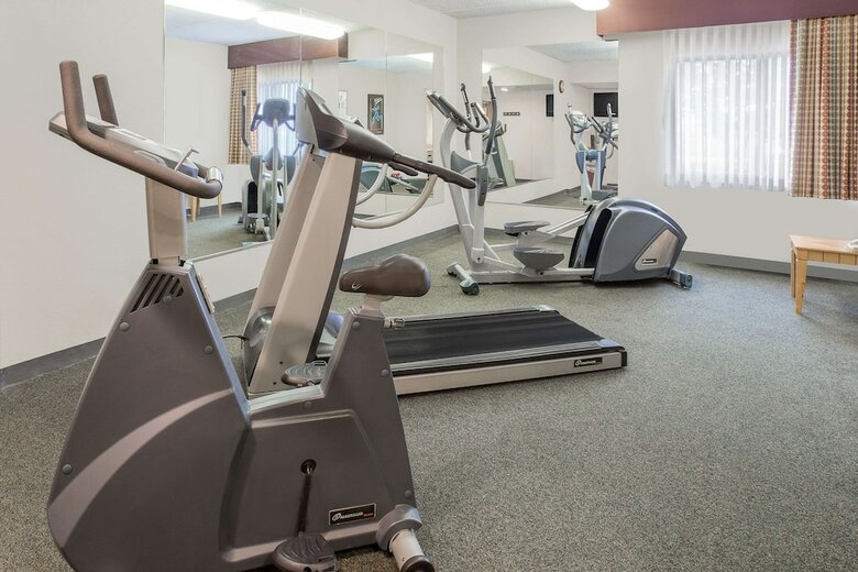 Hotel Baymont Inn And Suites Janesville
