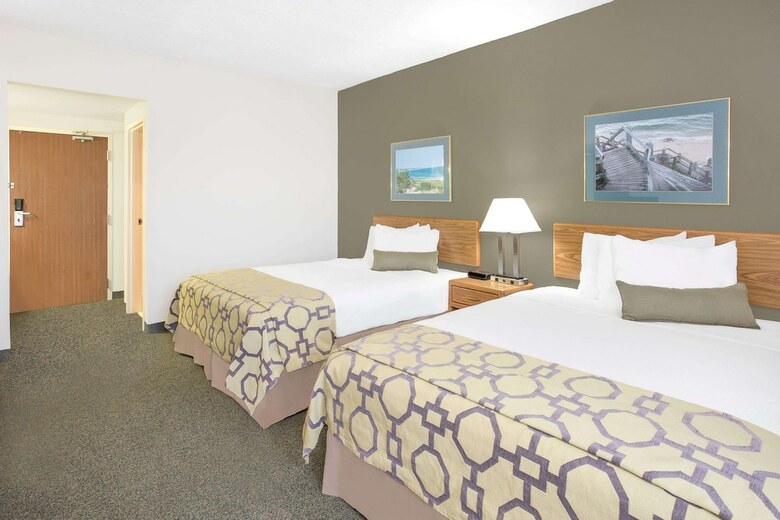 Hotel Baymont Inn And Suites Janesville