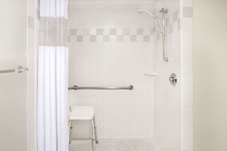 Hotel Baymont Inn And Suites Janesville