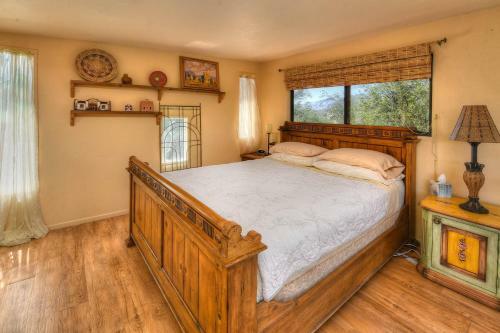 Azure Gate Bed And Breakfast