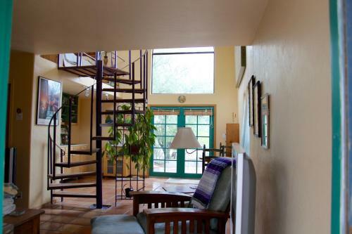 Azure Gate Bed And Breakfast