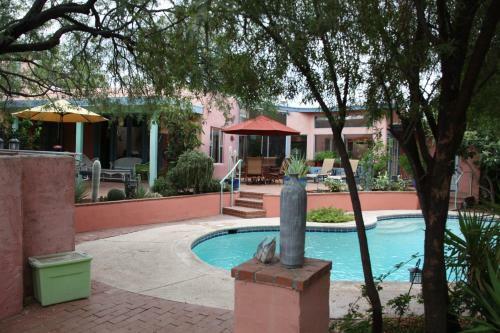 Azure Gate Bed And Breakfast