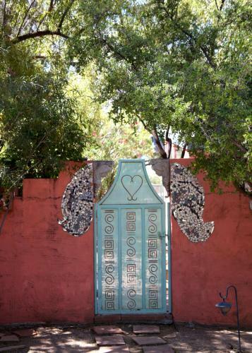 Azure Gate Bed And Breakfast