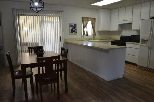 Posada Mojave Trails Inn And Suites