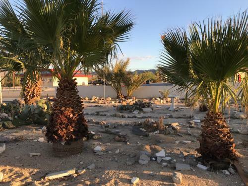 Posada Mojave Trails Inn And Suites