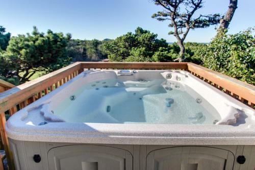 Arnold Beach House - Upper Level