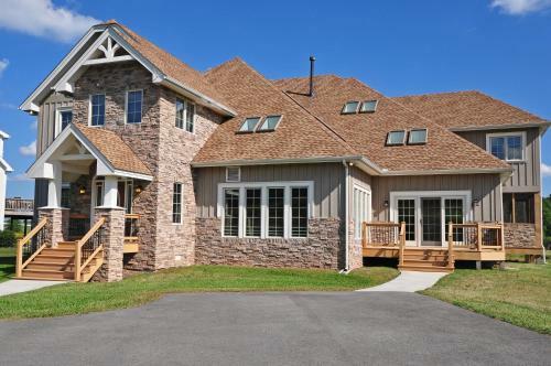 Serenity Now Five-bedroom Holiday Home