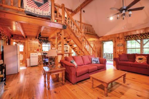 Cabin On The Creek 1117