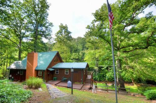 Cabin On The Creek 1117