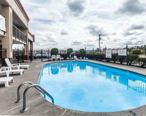 Hotel Econo Lodge Lenoir City
