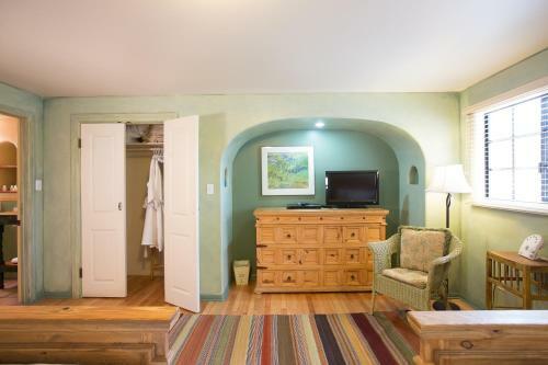Hotel Blue Iguana Inn