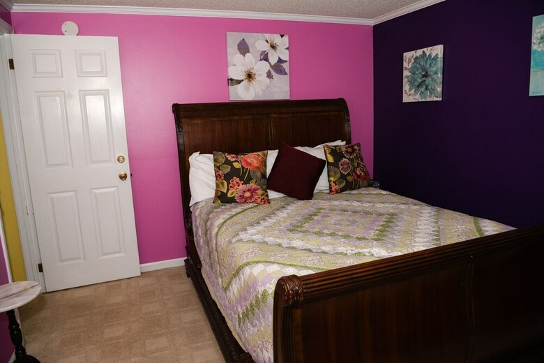 Bed & Breakfast Clay Corner Inn