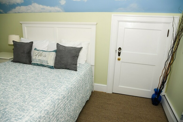Bed & Breakfast Clay Corner Inn