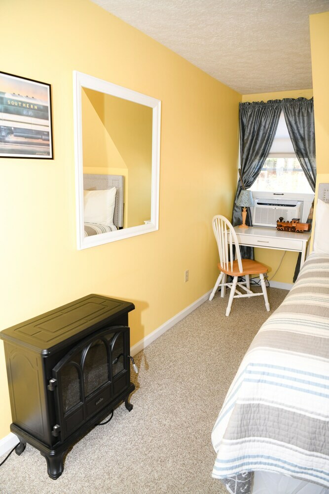 Bed & Breakfast Clay Corner Inn