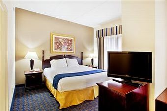 Holiday Inn Express Hotel & Suites Lawrenceville